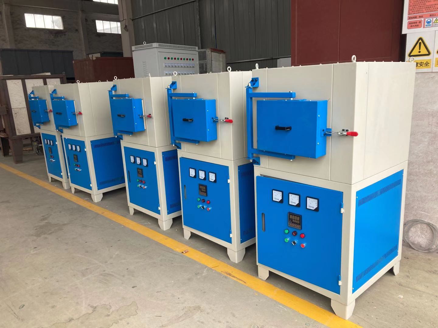 SX2-950℃實驗(yan)電爐(lu)