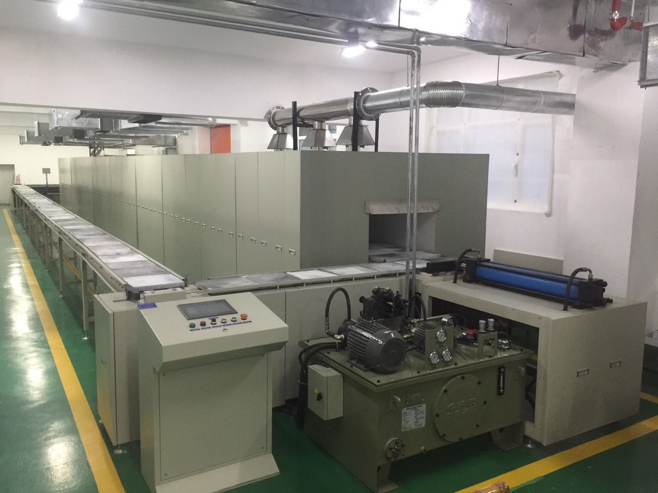 RTB-200-13系列高純氧(yang)化(hua)鋁(lv)粉(fen)體(ti)煅燒(shao)窯2_1